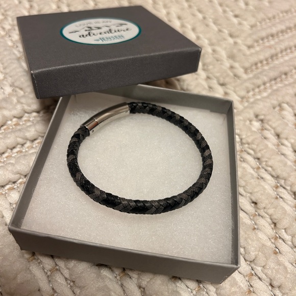 Chisel Stainless Steel Brushed & Polished Black Woven Leather 8.5 inch Bracelet - Picture 2 of 4